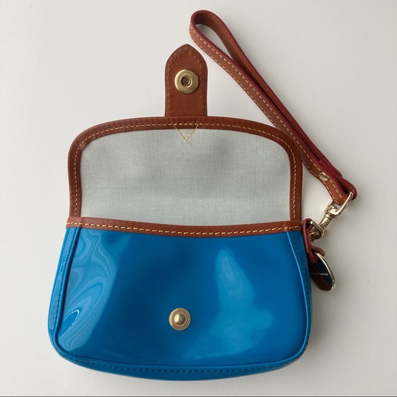 Dooney & Bourke Patent Wristlet - Picture 8 of 9